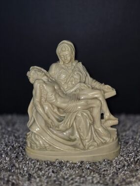 MARY HOLDING JESUS Sculpture PIETA Santini Made IN Italy Alabaster VINTAGE